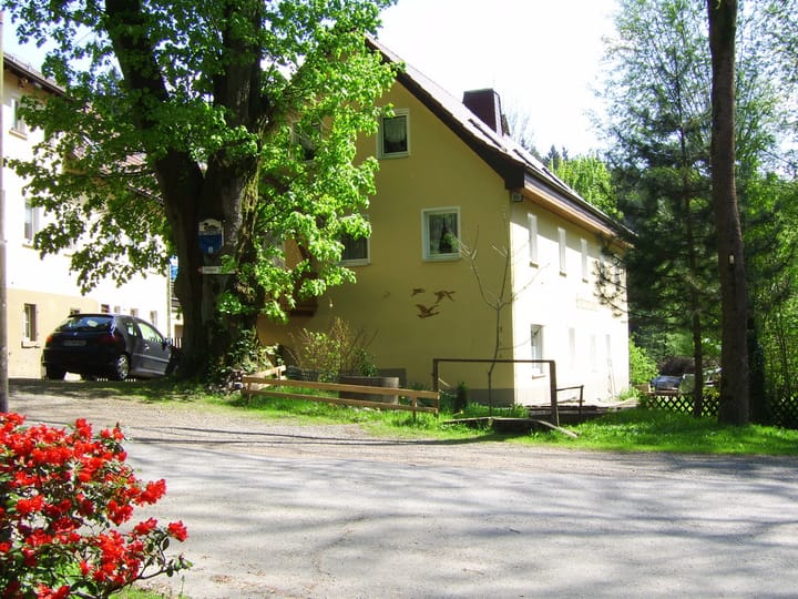Das Nebengebäude mit weiteren Gästezimmern